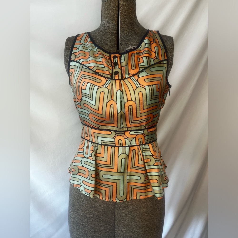 Fei Sleeveless blouse